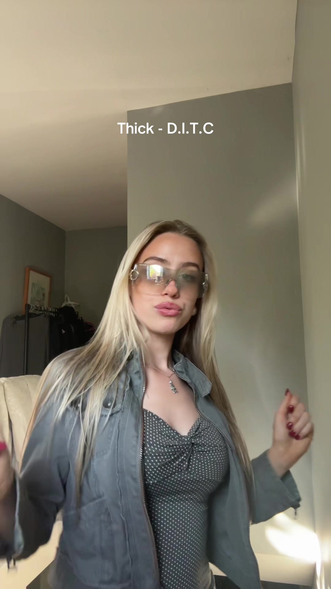 @charholla