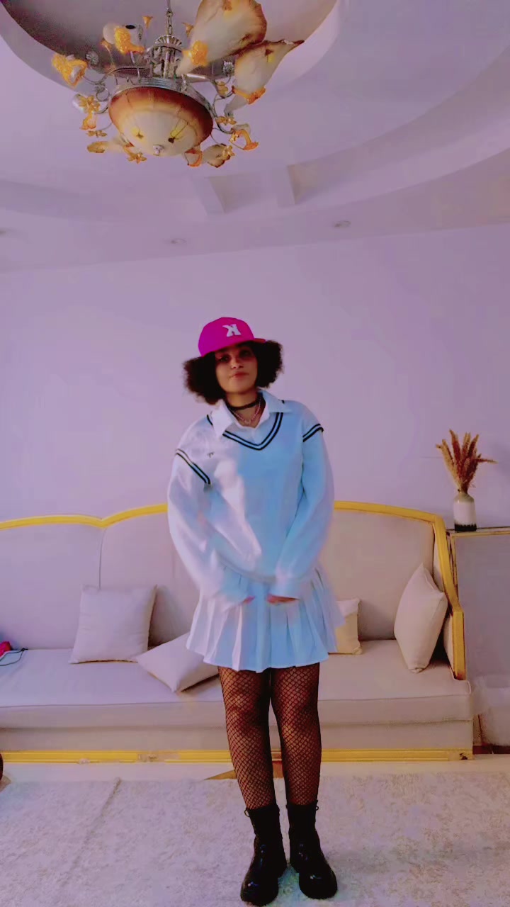 @ከያ %])][man%%