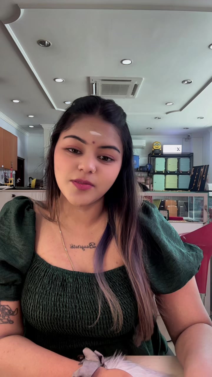 @Rathi🐣🖤