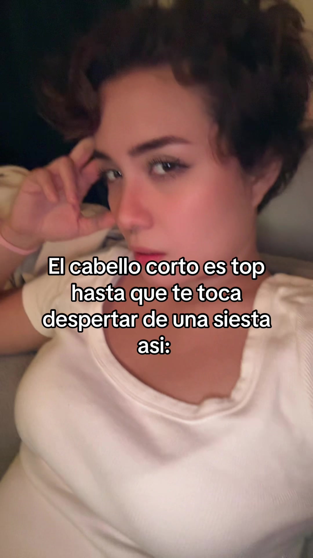 @Moni_Larios