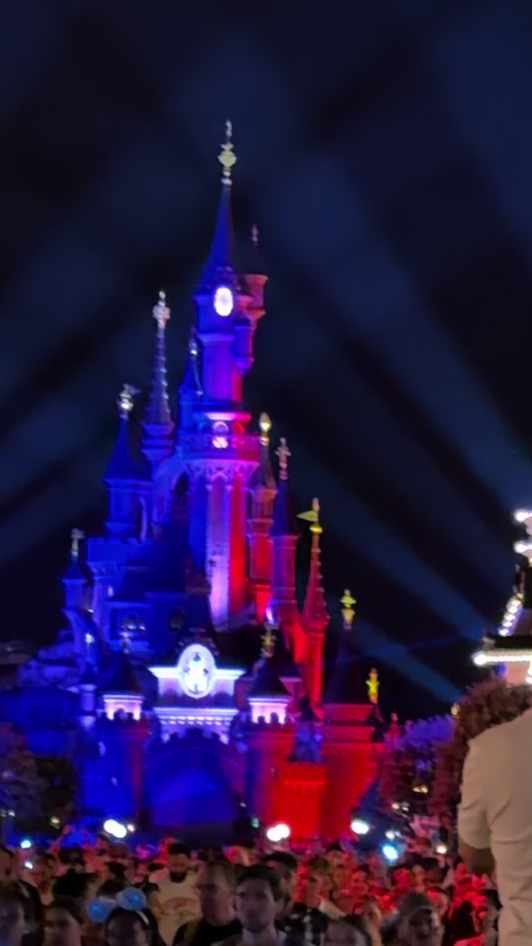 @World of magic with Lisa