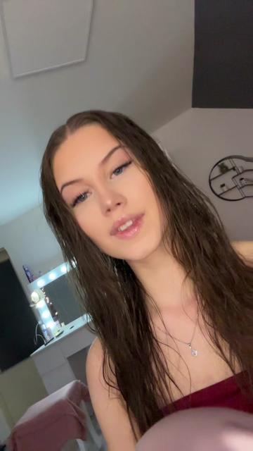 @adelkaa😻