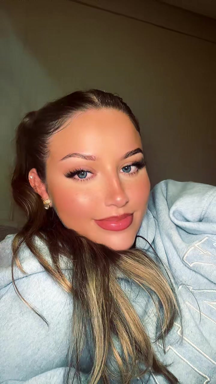@Kels🦋
