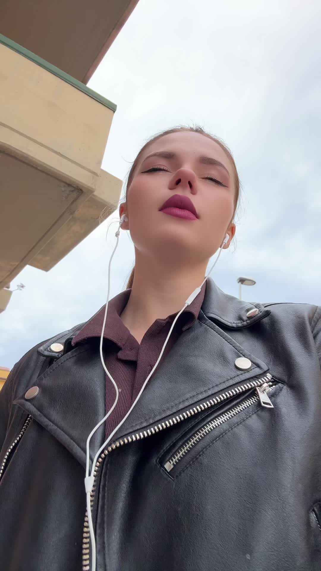 @any_thing_ita