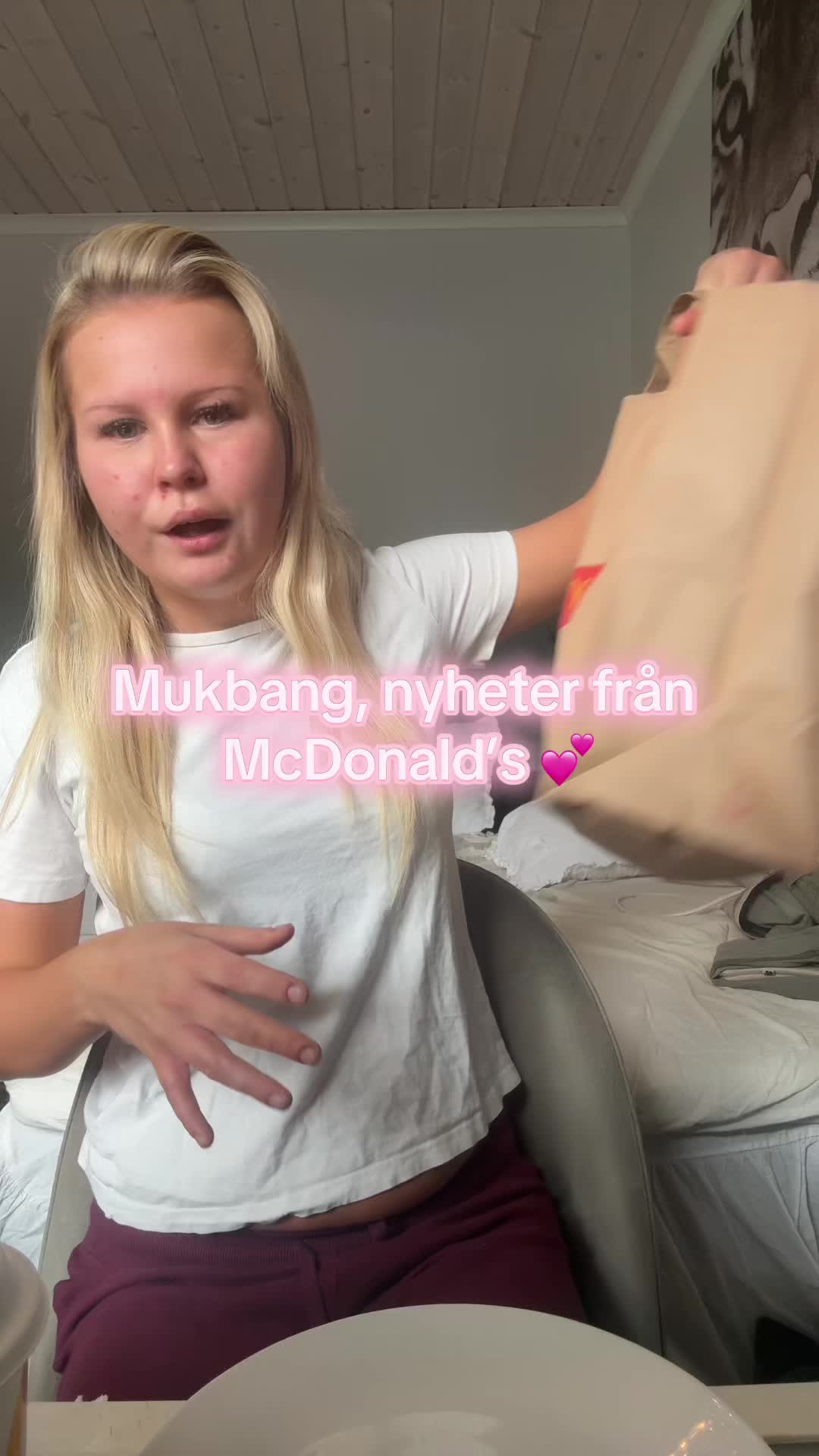 @Holly🛍️🥥🥂