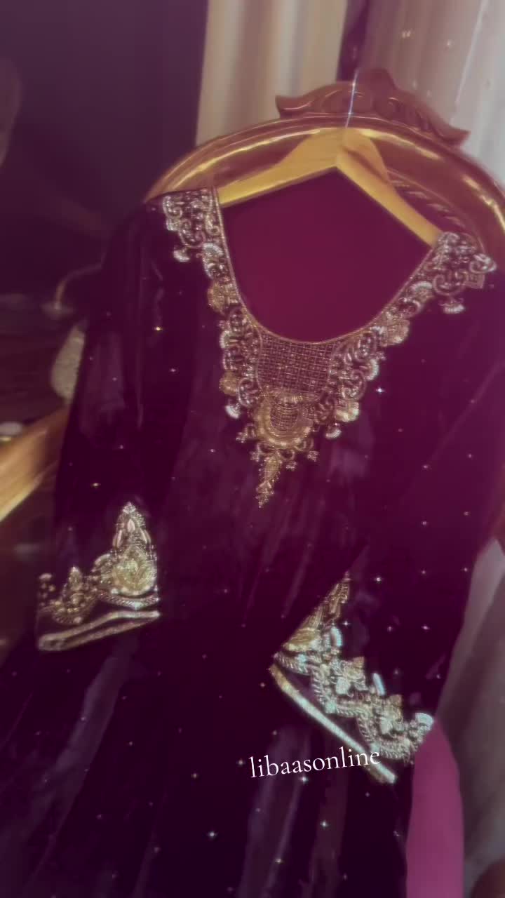 @ਲਿਬਾਸ by ਕੌਰ