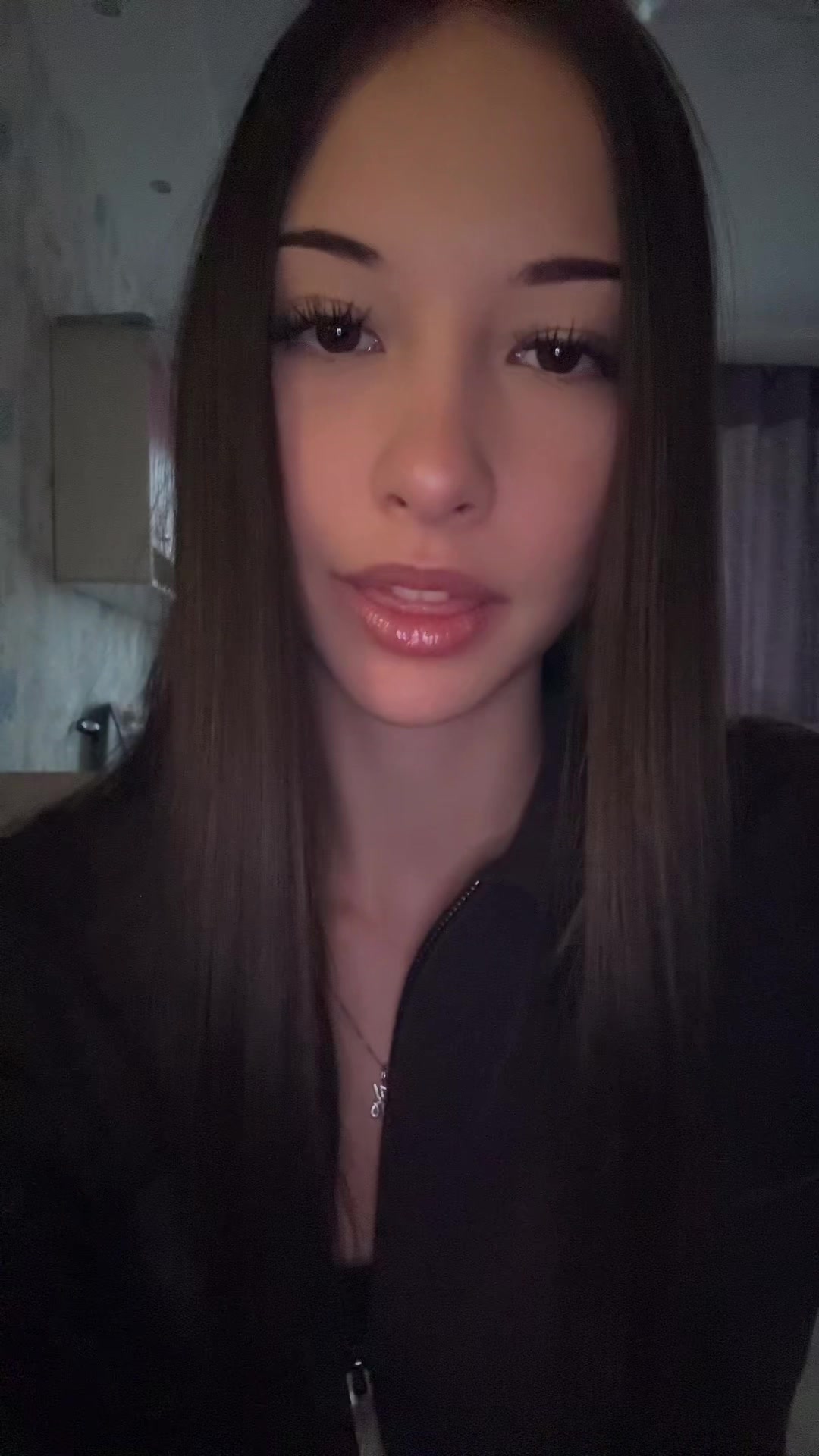 @𝓇𝒾𝓈𝓈𝒽𝒶🤎