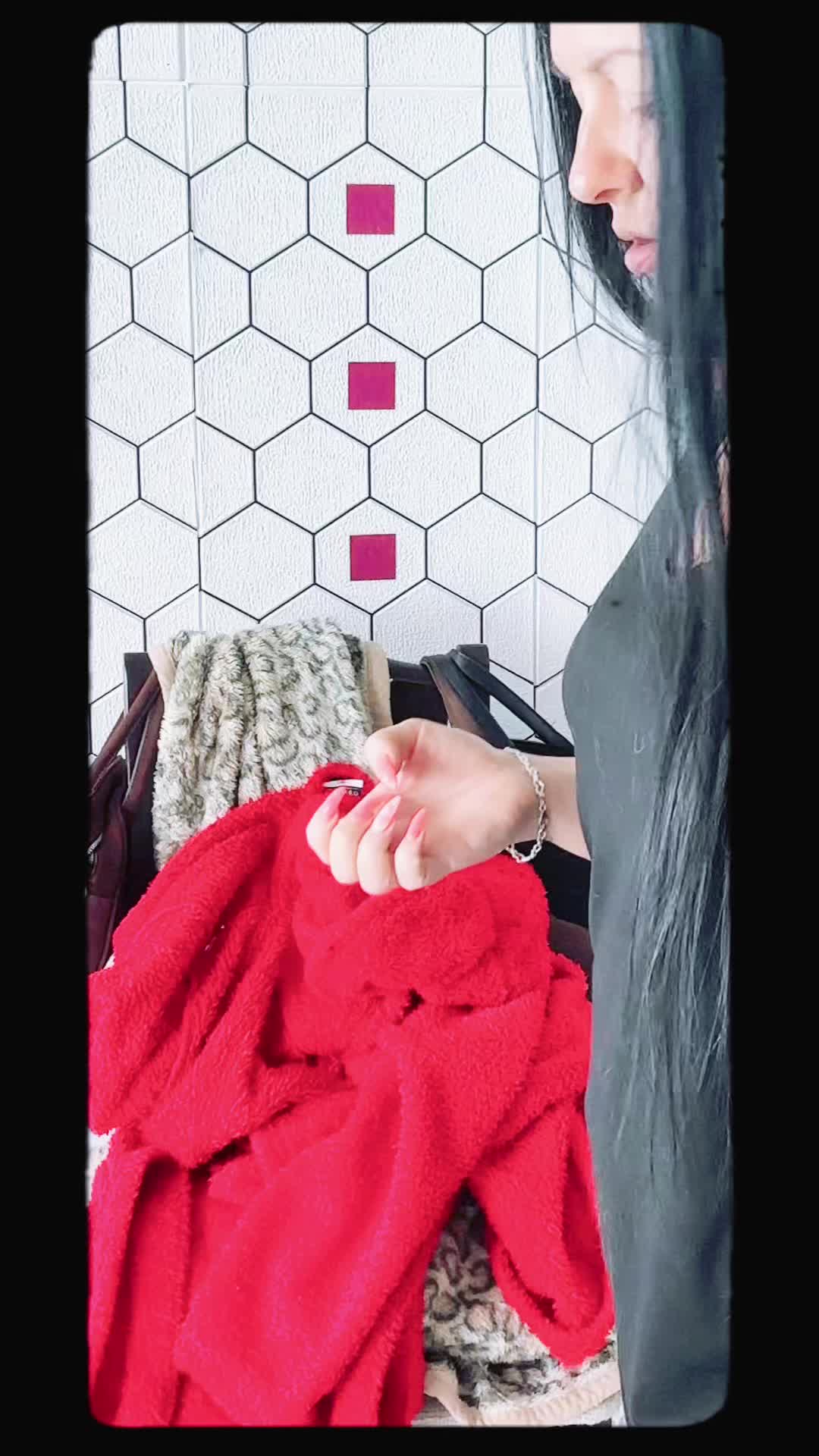 @K A P O S I E S Z T E R