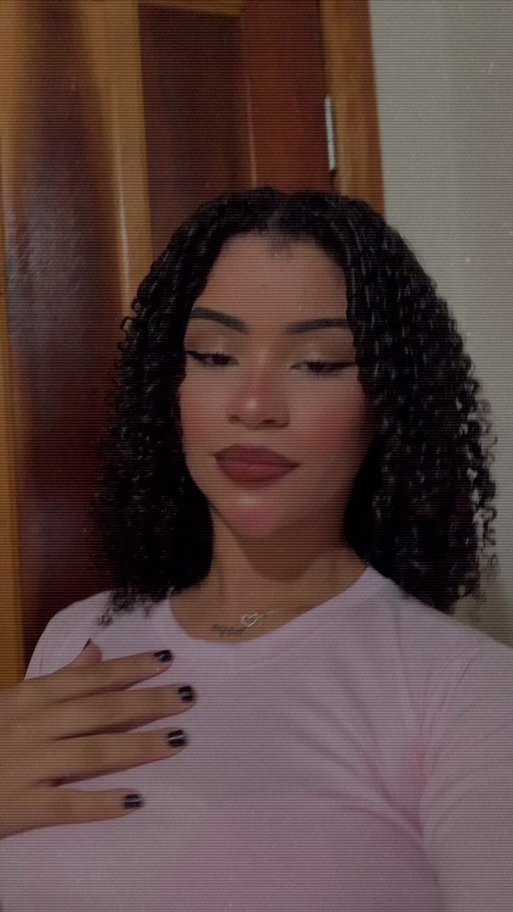 @MIKAELLY _BOLOS