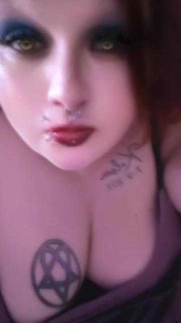 @Sarchotic666