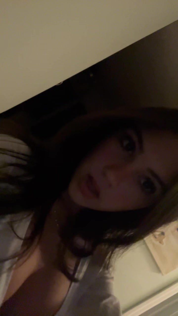 @lily