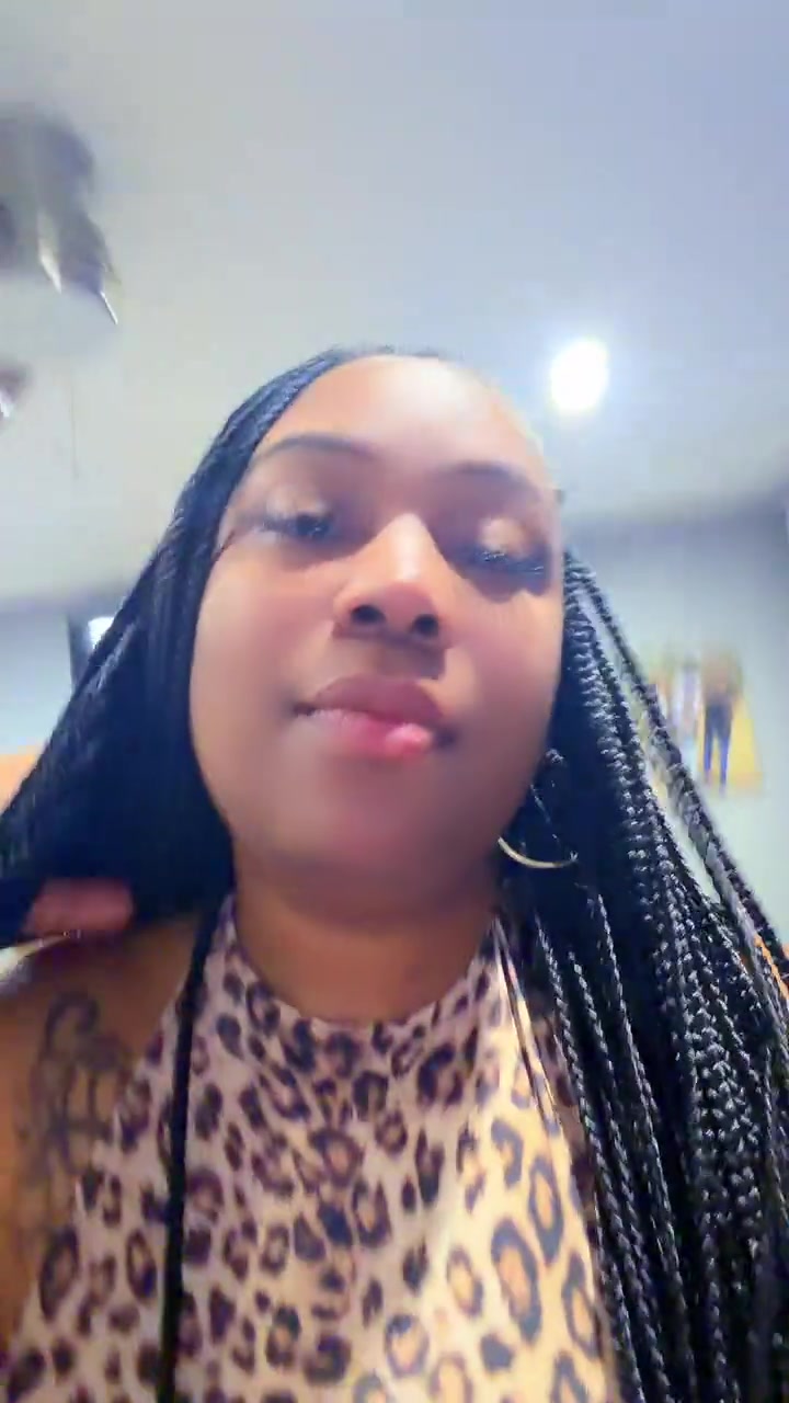@Itzjustashley