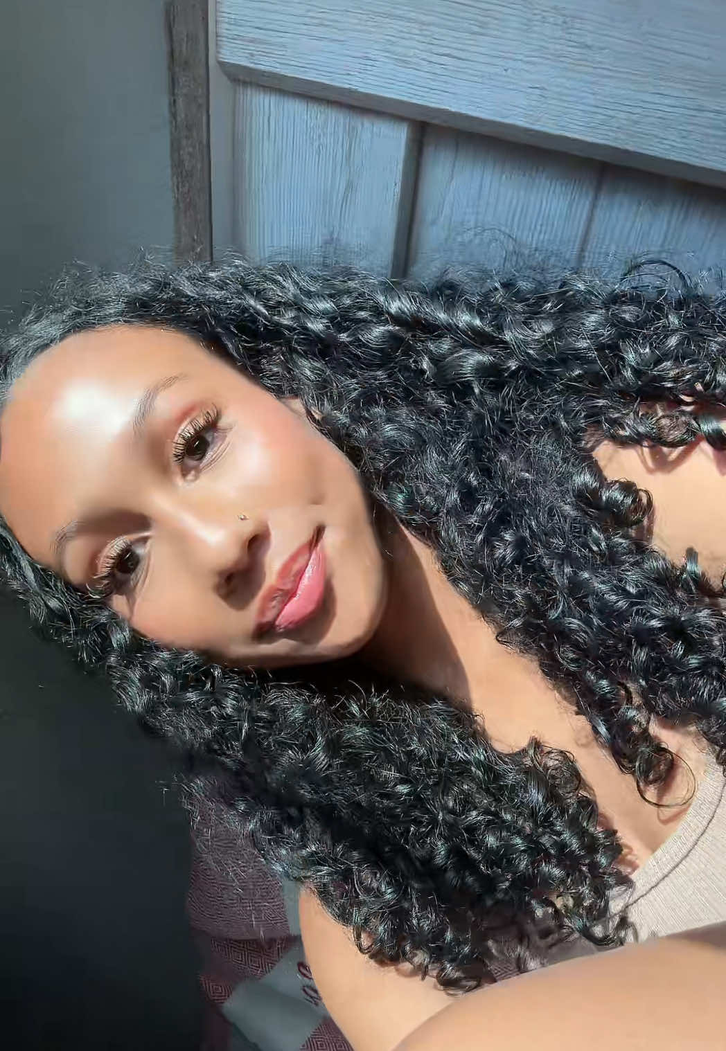 @Nylaaa