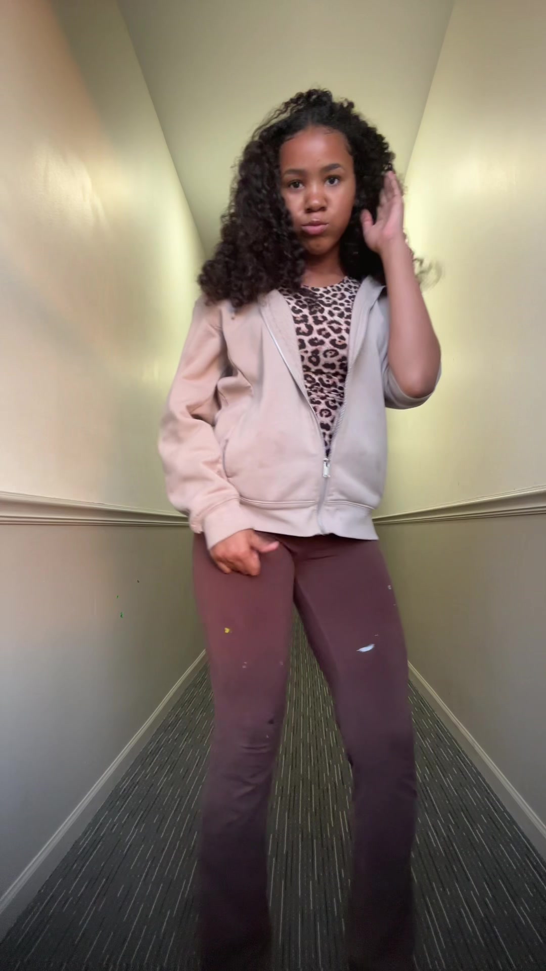 @Curlsbyhana