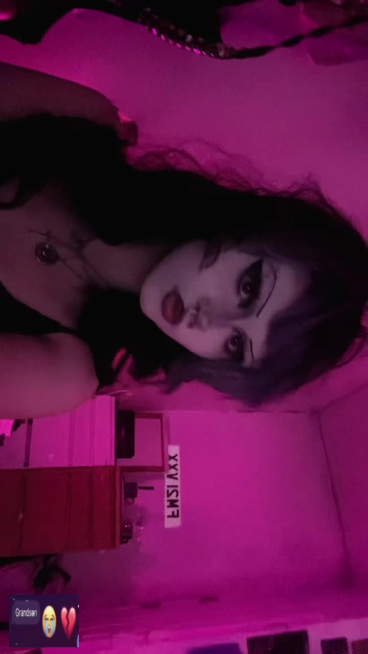 @Ami ♫⃠