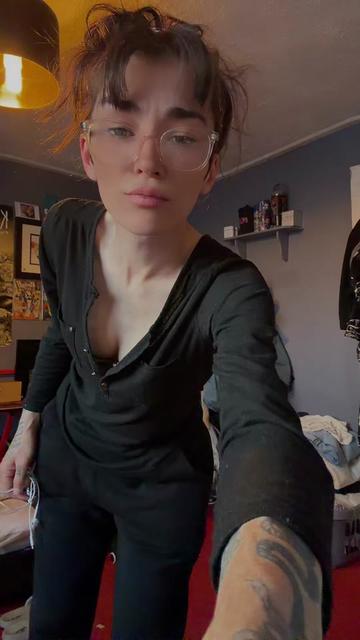 @MistressOfEvil😈
