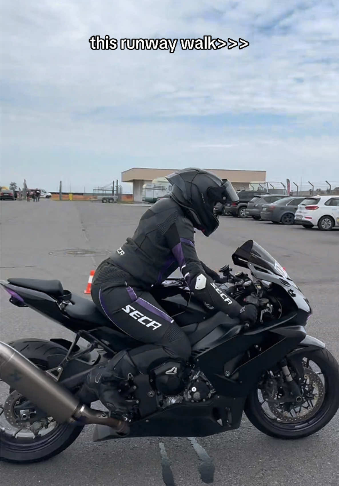 @Teodora | Fireblade RR-R