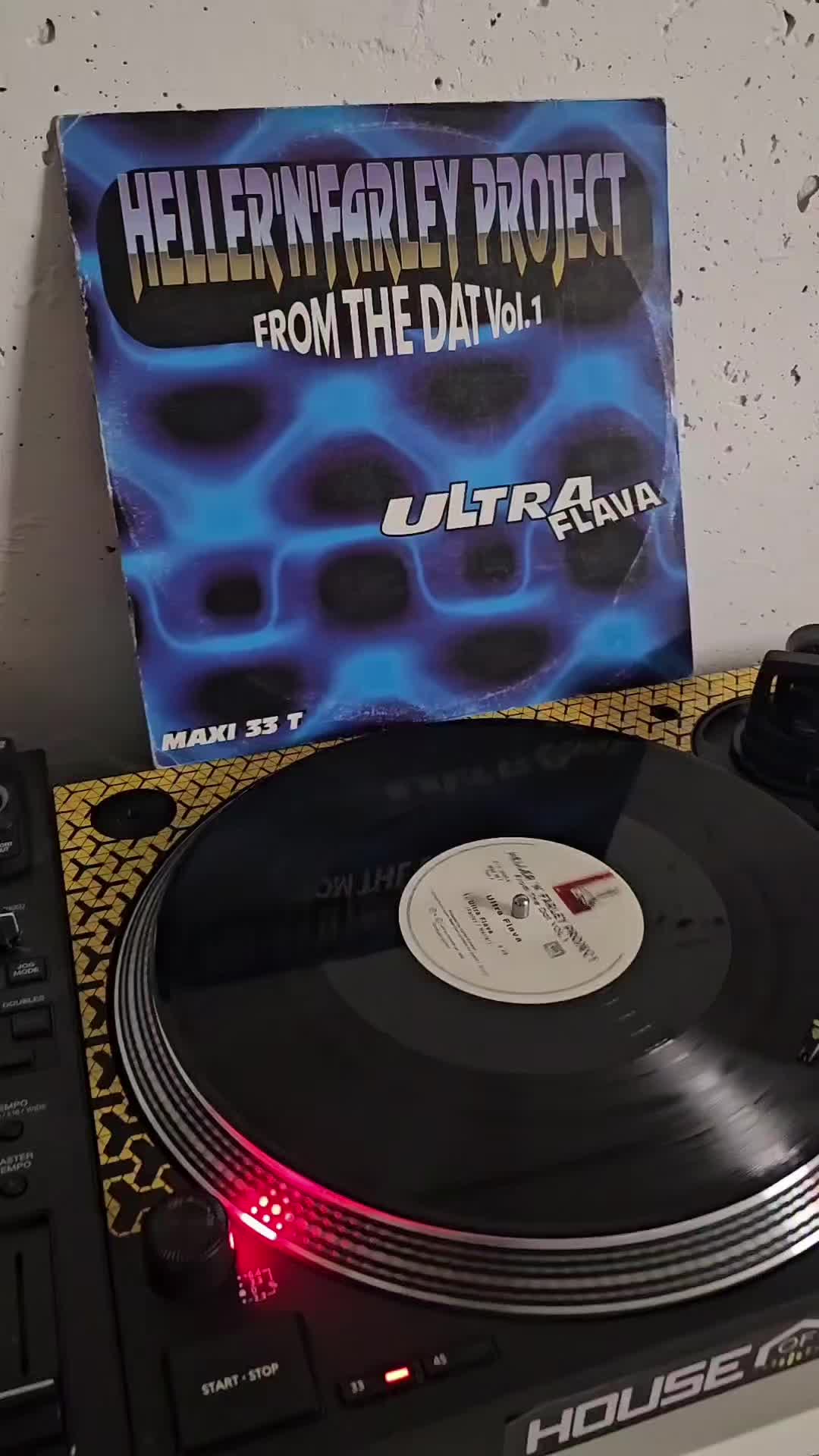 @vinyl-lover