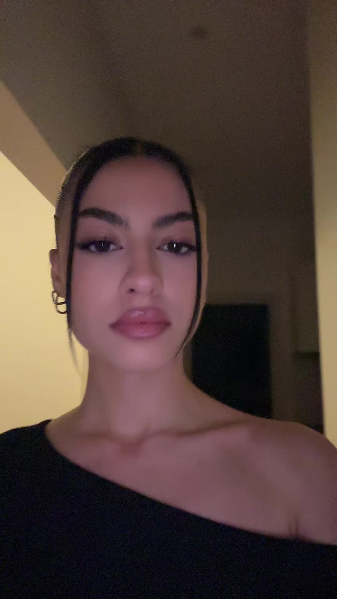 @mariatzeleph