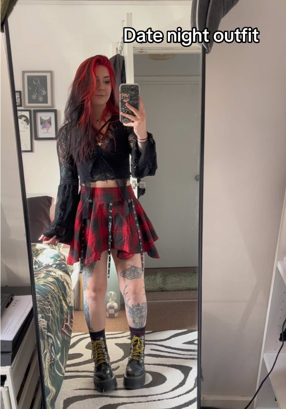 @Evie 🖤
