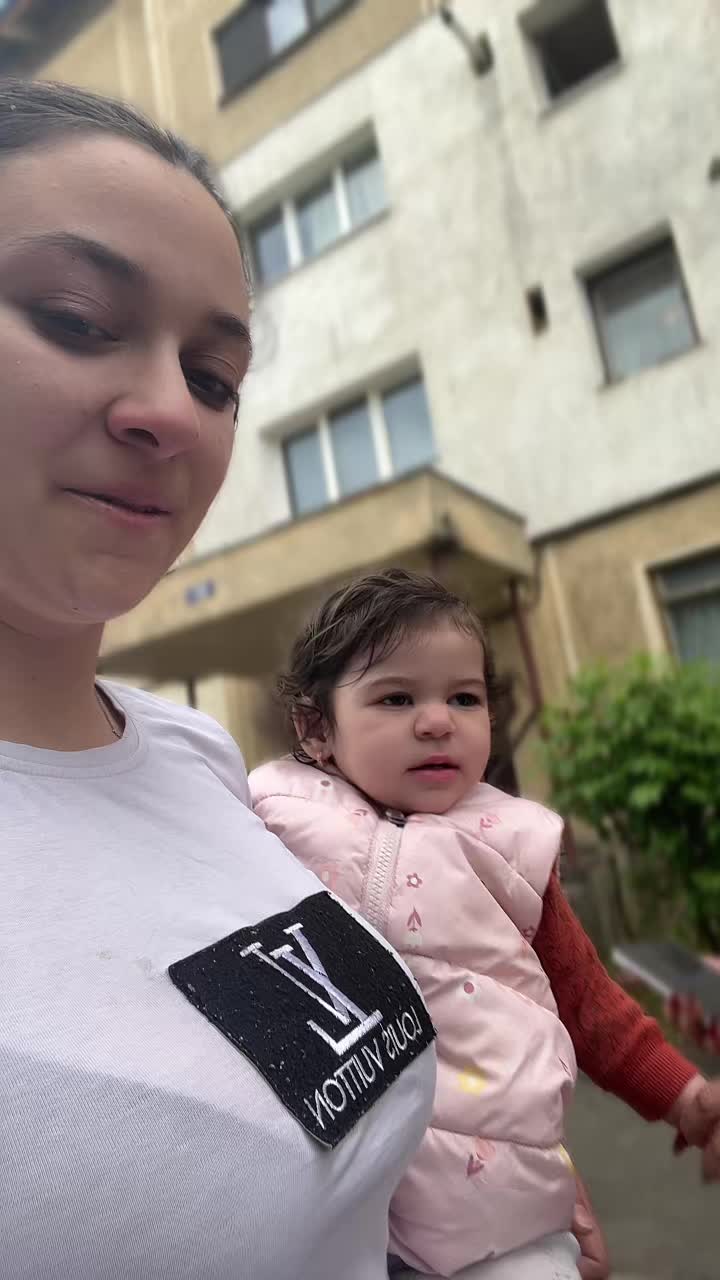 @delia_ozanaa