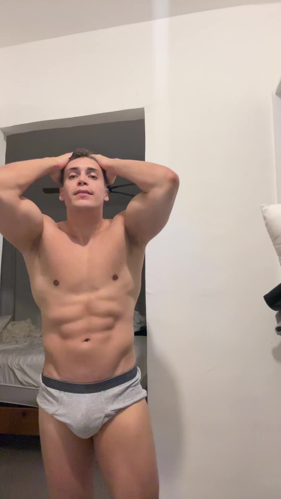 @Emninene