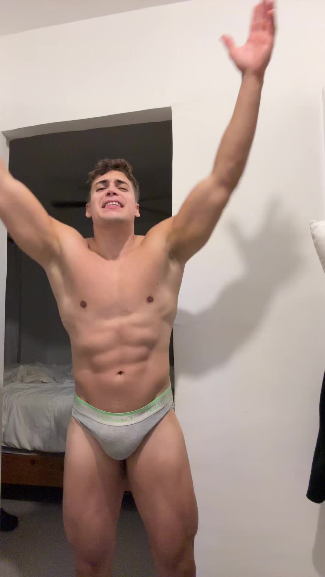 @Emninene