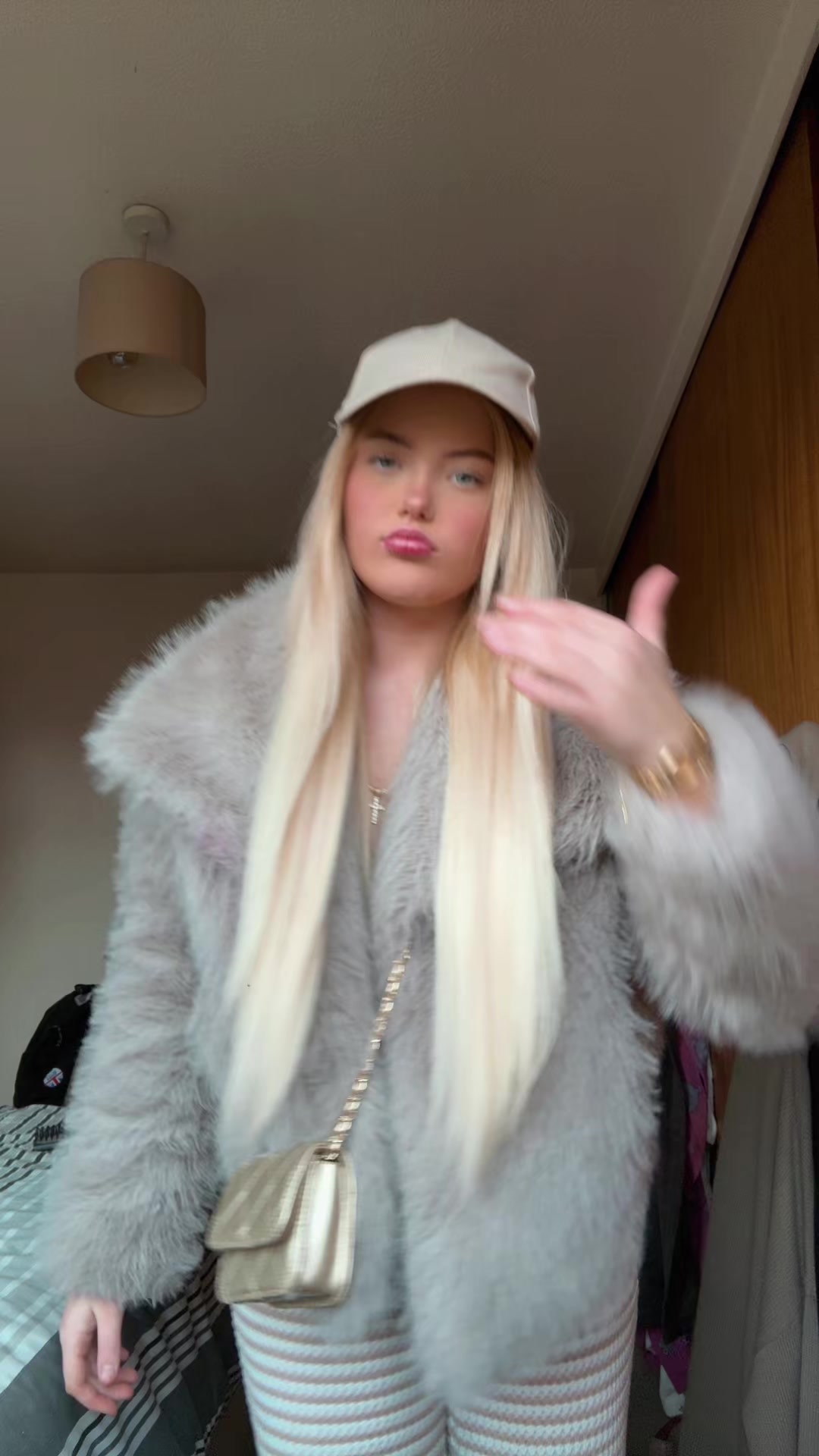 @Hëtty🦋
