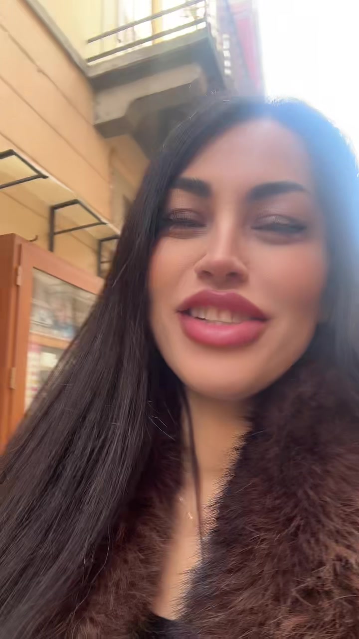 @Desyreal10