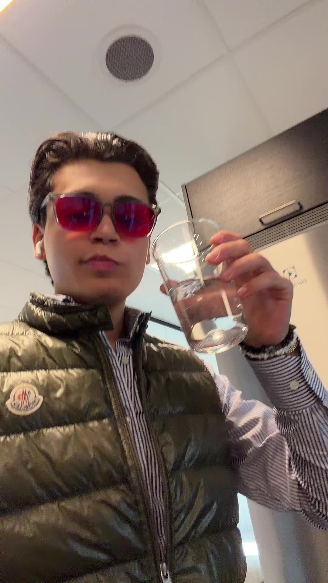 @Grischelino🍾