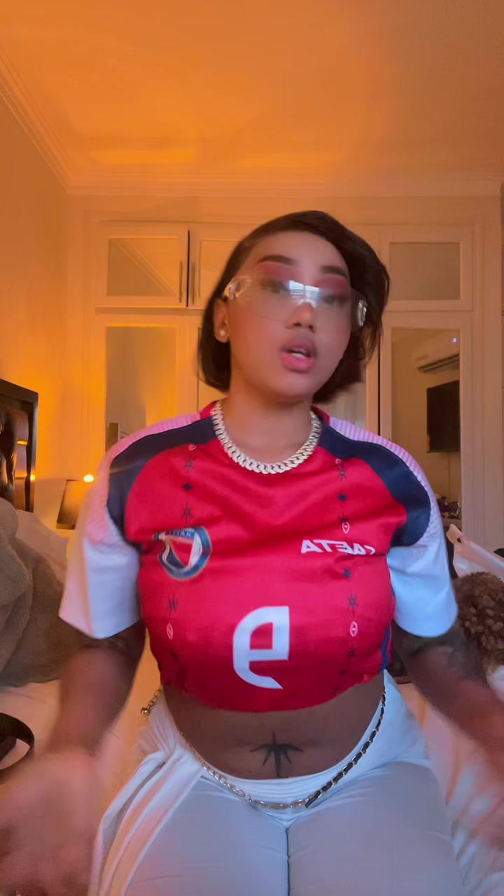 @sarah poupée bby 🧜🧜♀️🩷