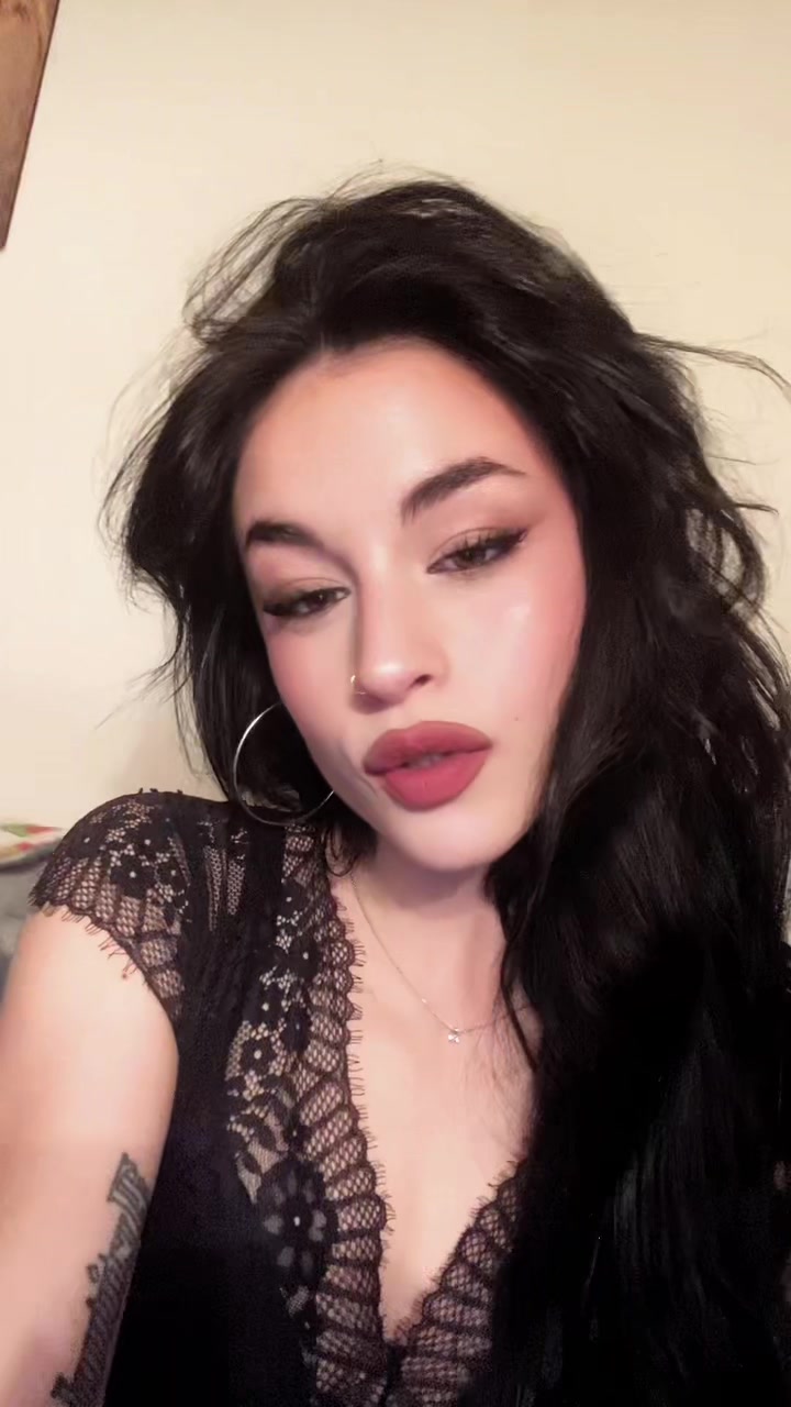 @RHYLLOW