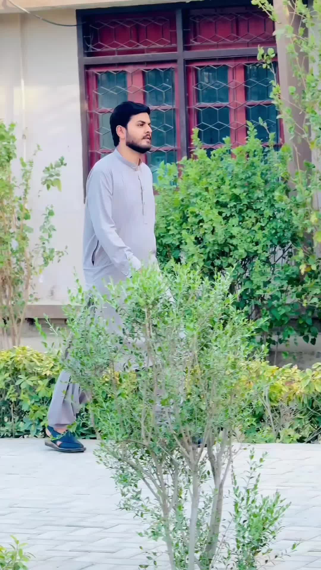 @Uzair ALi