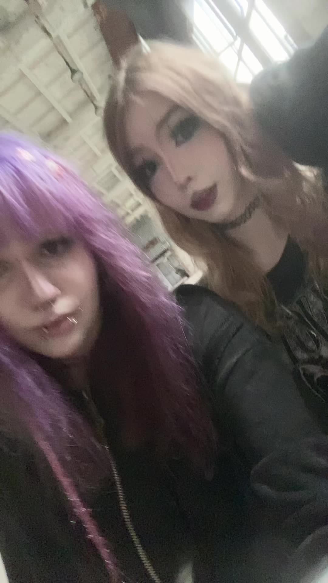 @s3Nyw3bS3x