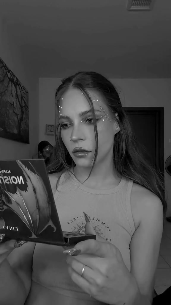 @Emma🦋