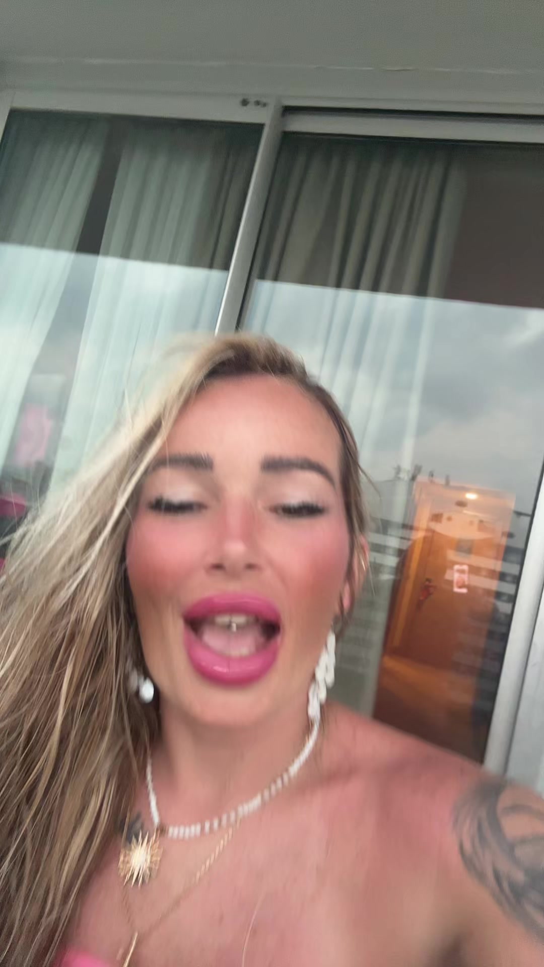 @_Natalie_