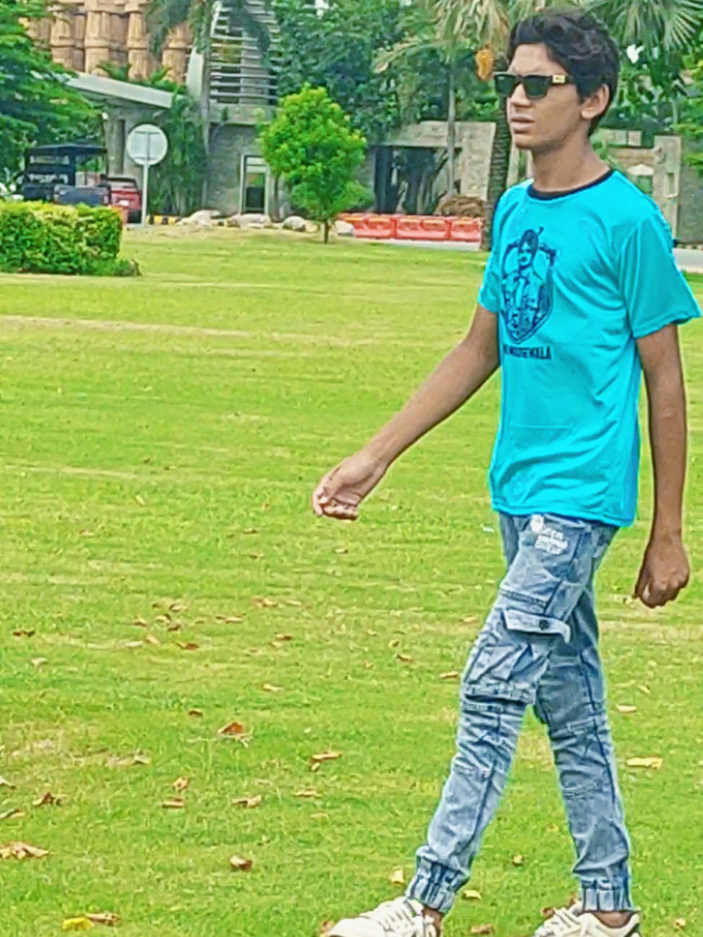 @Riaz Goree 433