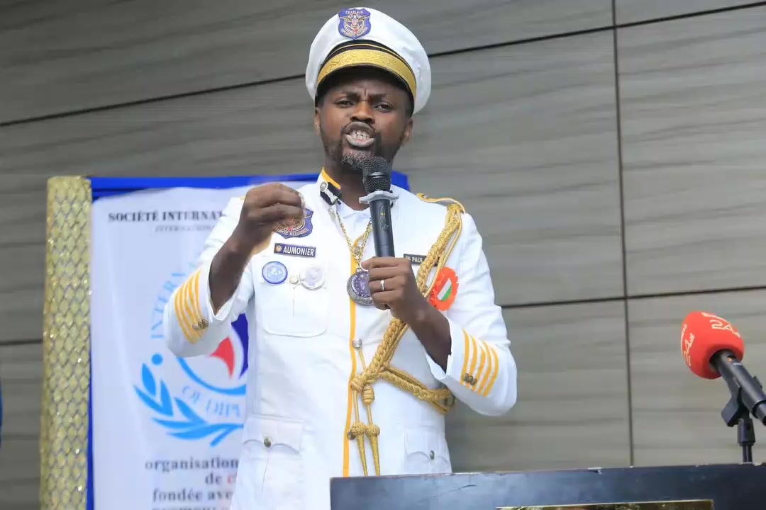 @Docteur Paul KODJO