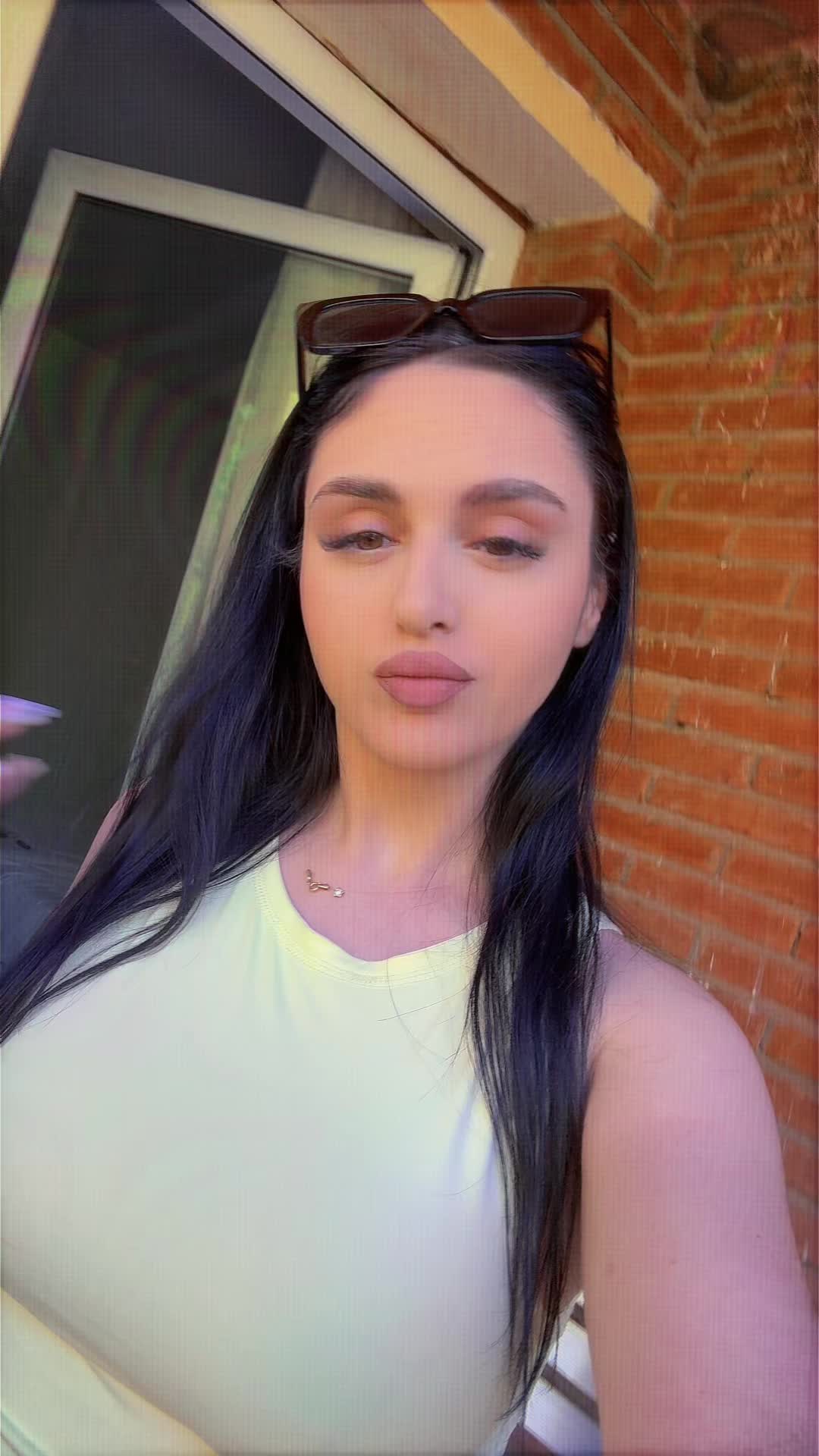 @ari💘