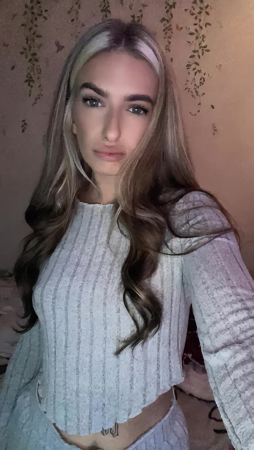 @𝓔𝓵𝓵𝓲𝓮☁️🥊💨