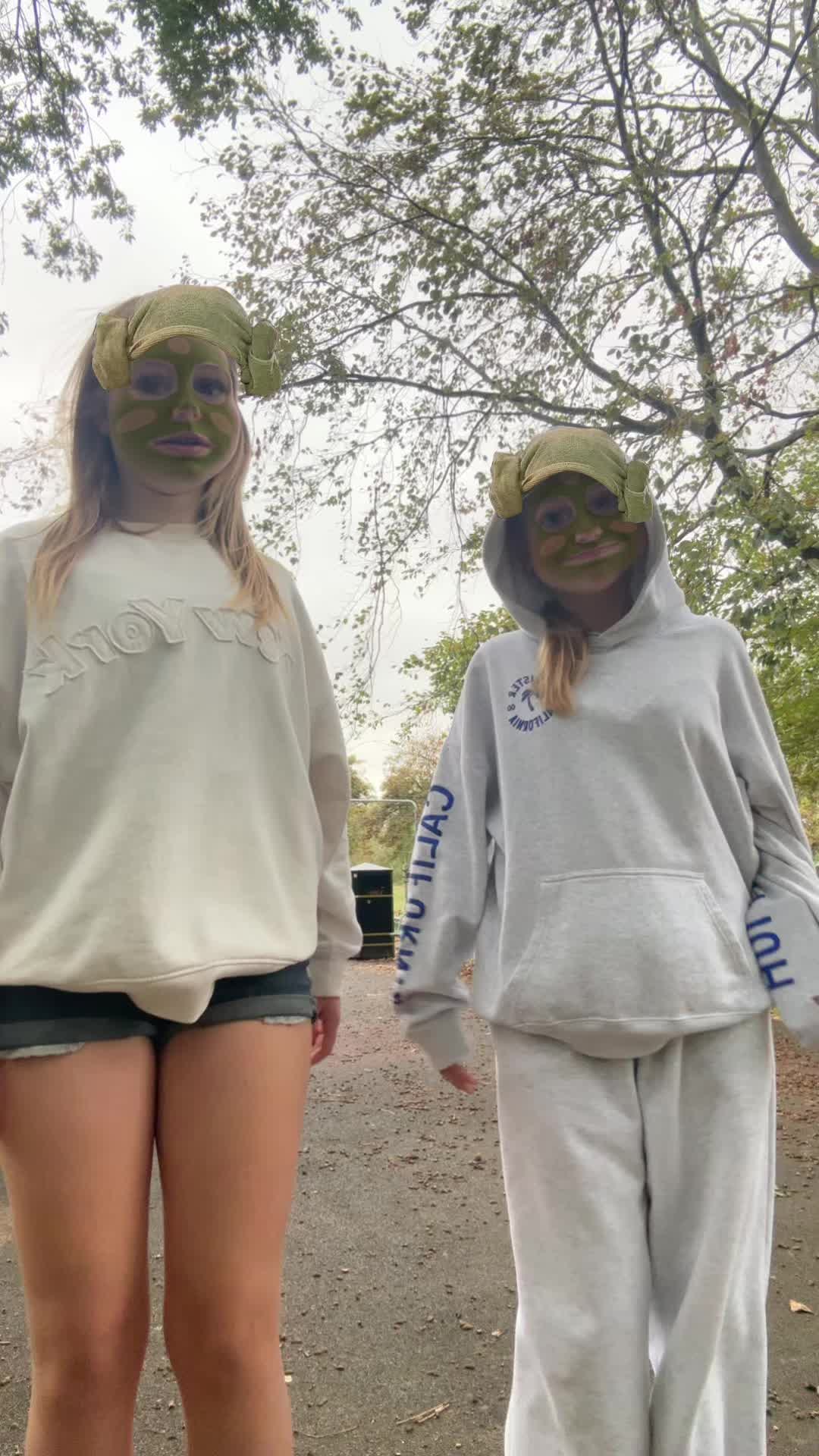 @Lilyspamxx