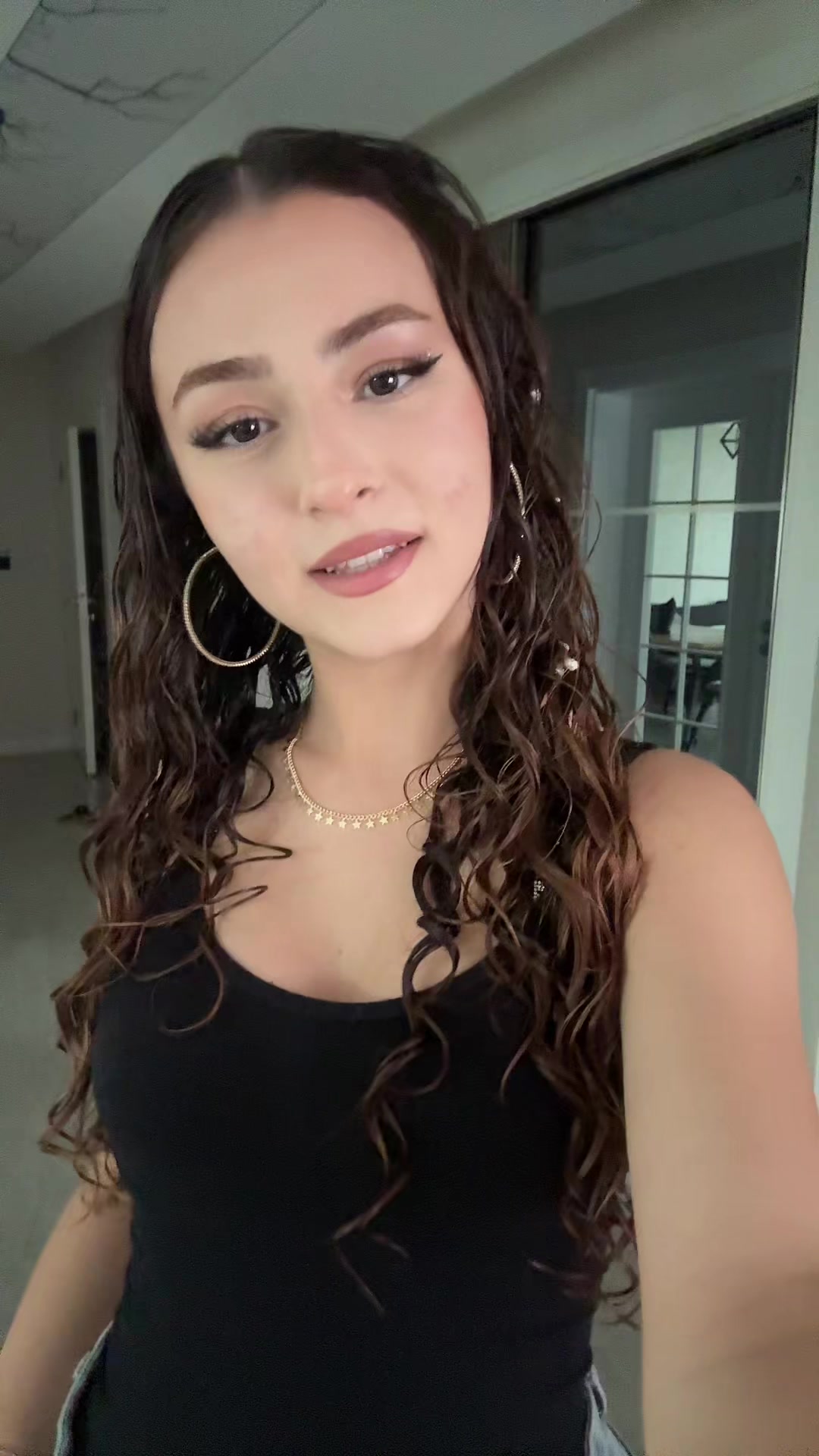 @𝐝𝐚𝐩𝐡𝐧𝐞