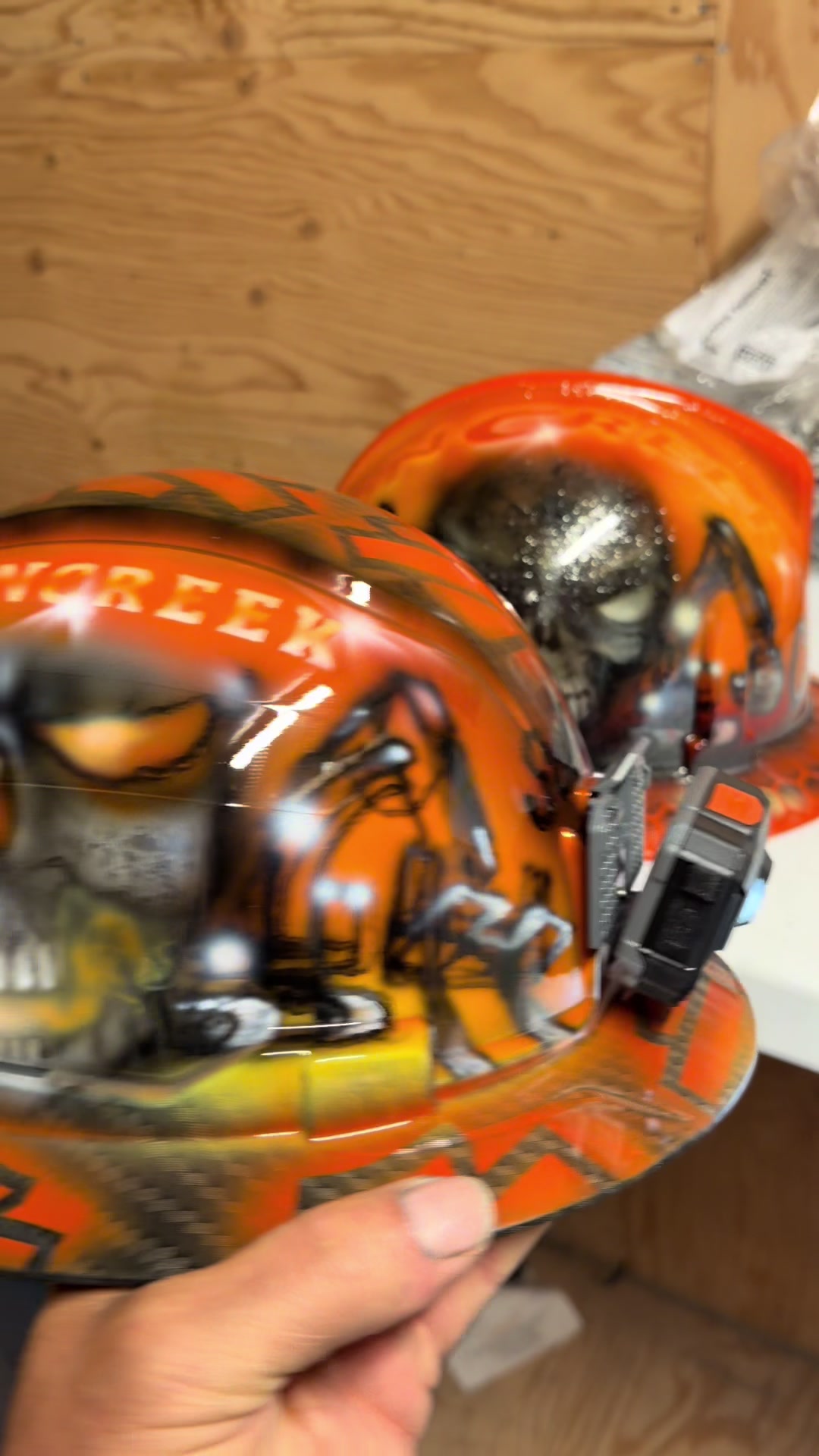@into the wind airbrush studio