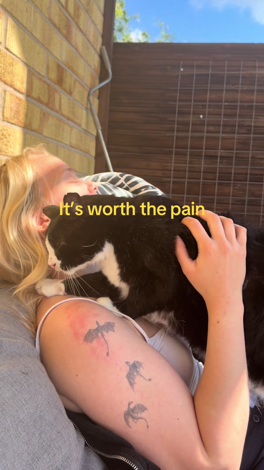 @elisedrinksalmondmilk