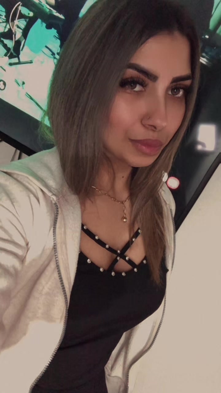 @Simii👩✌🏻