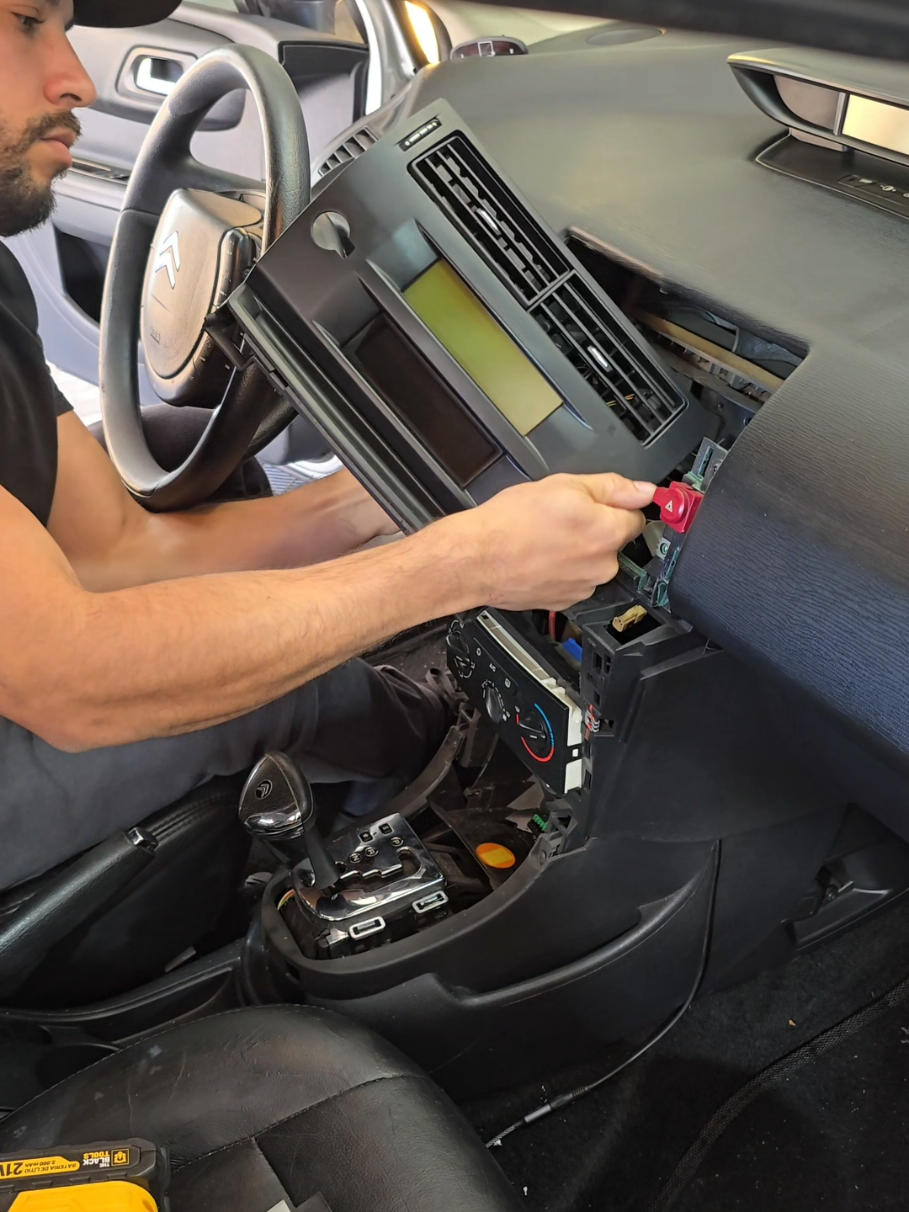 @Well Garage Car Care