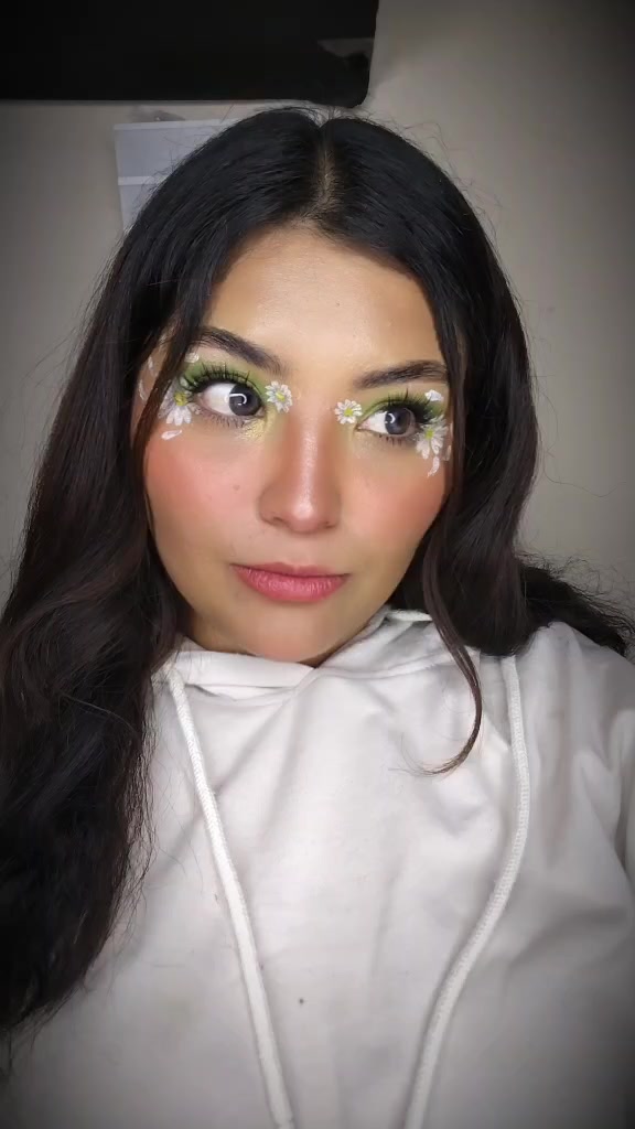 @Vianney Makeup 🦄
