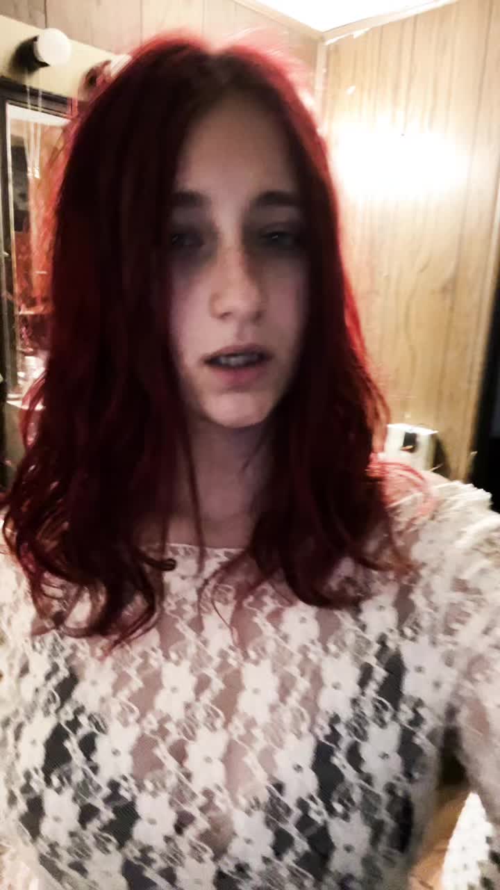 @👻