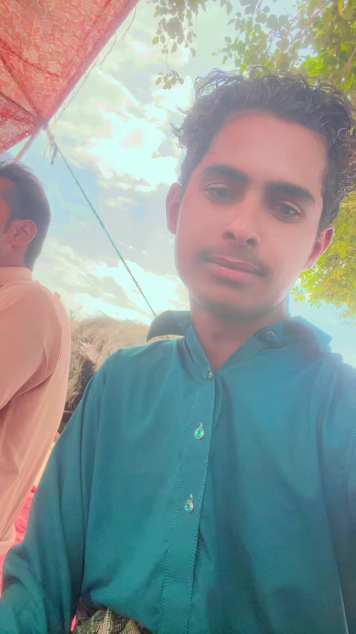 @RAEES 👑