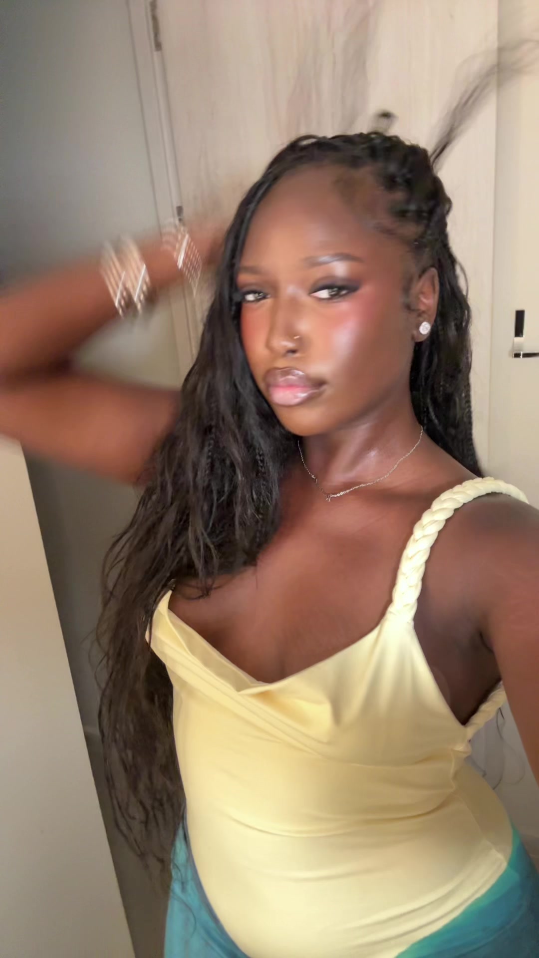 @AMINATA